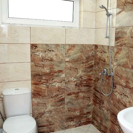 Отель Hotel Chernomorets