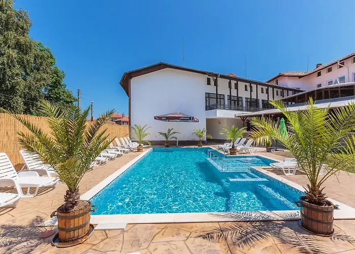 Hotel Chernomorets Otel