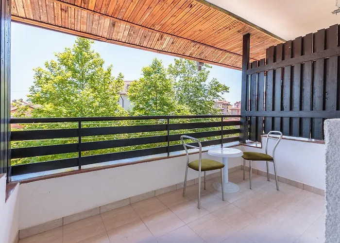 Hotel Chernomorets Otel Chernomorets